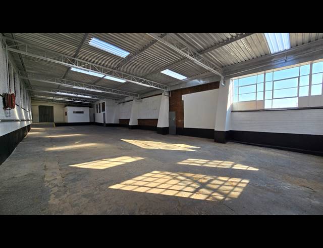 437M² WAREHOUSE TO LET IN SEBENZA